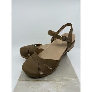 Dansko Womens Taupe Betsey Clog Size 10.5 US 41 Euro Comfort Cottagecore Boho
